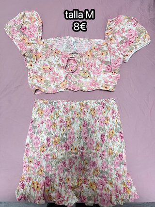 Conjunto floral talla M 8€