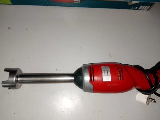 Batidora de mano industrial roja