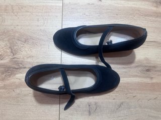 Zapatos Sevillanas Ante Negro Talla 39