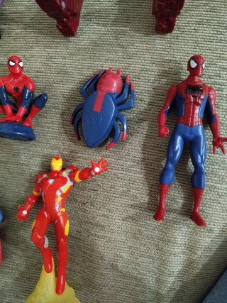 Figuras Marvel y DC