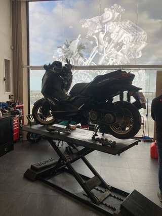 Yamaha Xmax 125 Scooter Negro/Azul