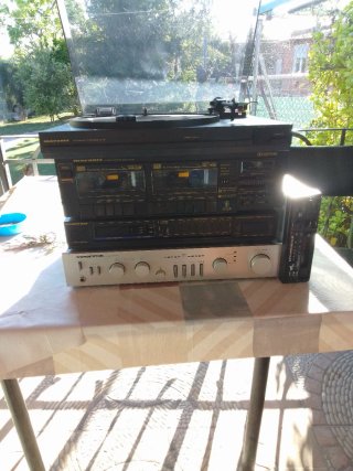 Equipo de música Marantz y Wundertone