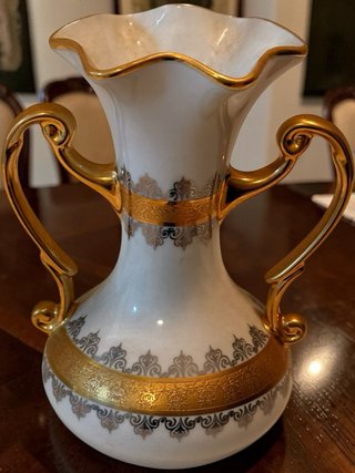Jarrón porcelana blanco y oro