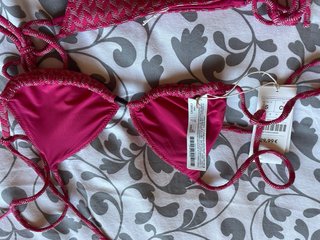 Bikini rosa con estampado geométrico