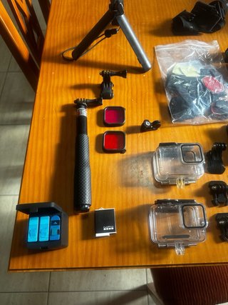 GoPro 11 Black + Accesorios