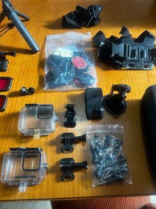 GoPro 11 Black + Accesorios