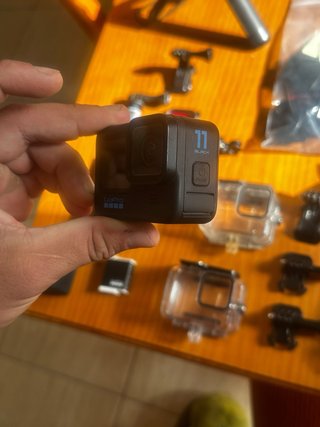 GoPro 11 Black + Accesorios