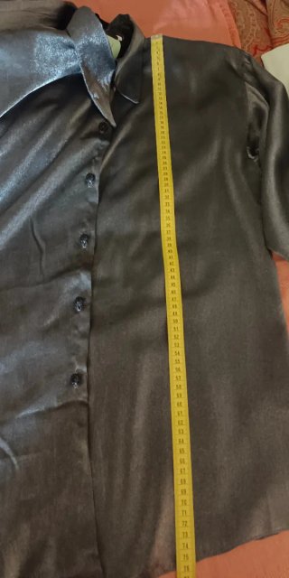 Camisa satinada gris metalizado