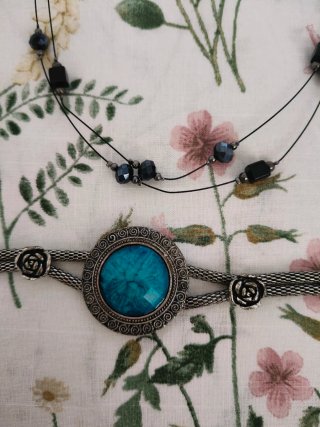Gargantilla y pulsera conjunto