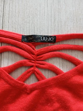 Abito rosso Liu Jo con scollo a V e dettagli incrociati