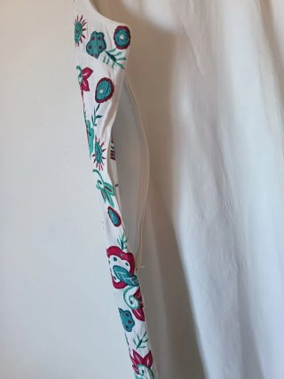 Vestido de verano bordado multicolor