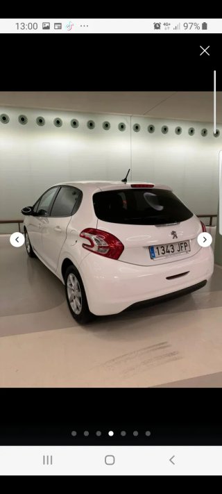 Peugeot 208 2015