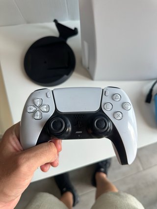 Consola Playstation 5 + 2 Mandos