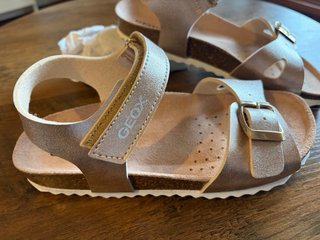 Sandalias Geox Niña Oro/Rosa
