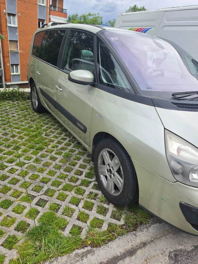 Renault Grand Espace 2024 - foto 1