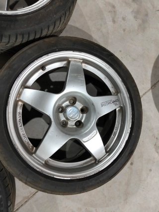 Llantas Compomotive 8x17 5x100