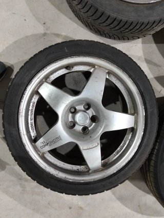 Llantas Compomotive 8x17 5x100