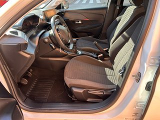 Peugeot 208 2022