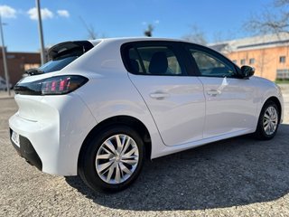 Peugeot 208 2022