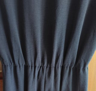 Vestido azul marino . Vero Moda