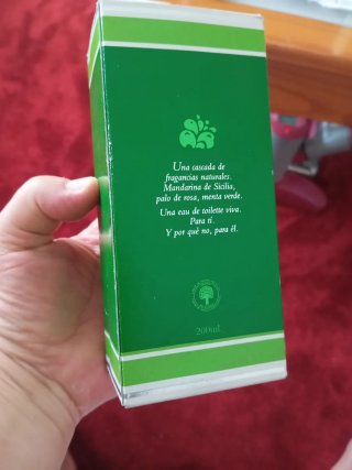 Eau Jeune Senteurs Fraîches Eau de Toilette 200ml