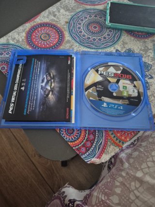 PES 2016 PS4 Pro Evolution Soccer (Negociable)