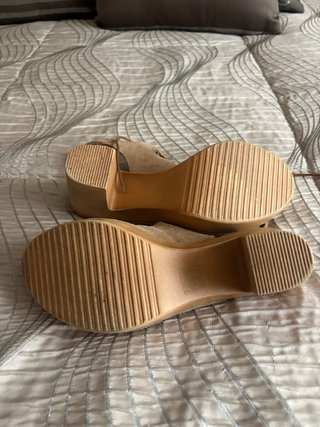 Sandalias tacón ancho beige T37