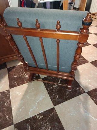 Butacas de tela y madera