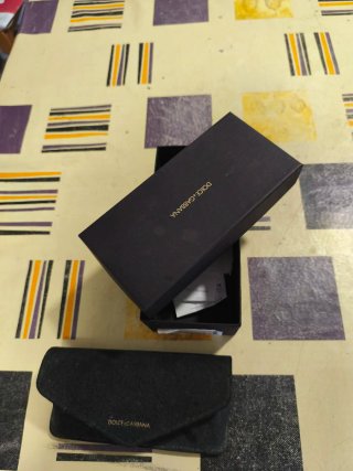 Caja y funda gafas Dolce & Gabbana
