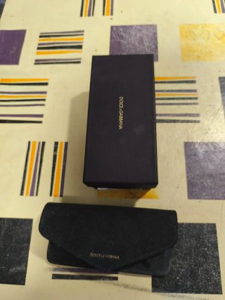Caja y funda gafas Dolce & Gabbana
