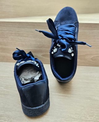 Zapatillas azules con pedrería T40