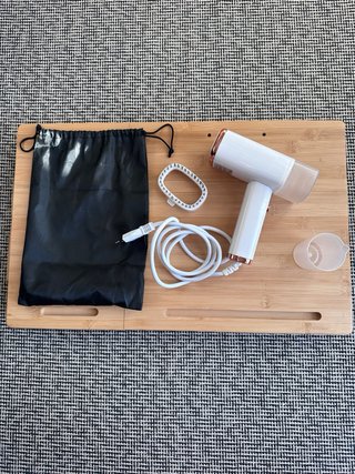 Vaporizador de roupa com saco e escova