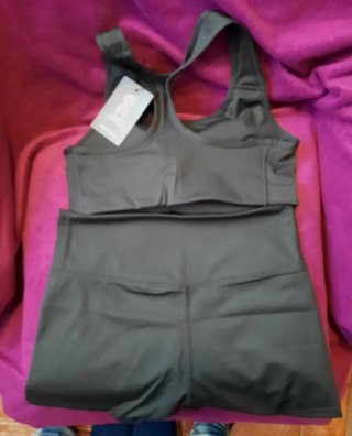 Conjunto On Running Top + Short Talla M