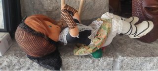 Muñeca trapo artesana encaje bolillos