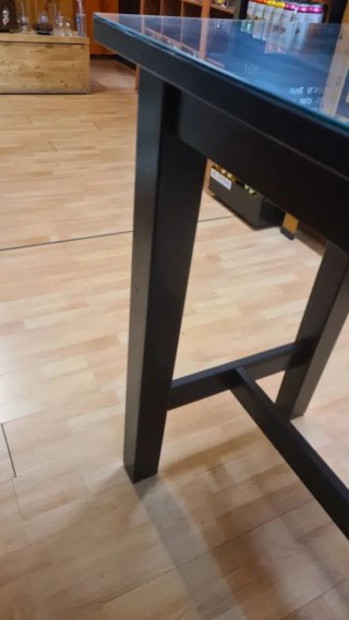Mesa alta IKEA STORNÄS madera y vidrio