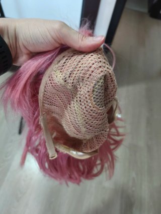 Peluca rosa corta estilo bob