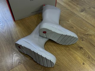 Botas Hunter color gris talla 38