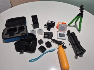 GoPro Hero 7 Black + Accessori