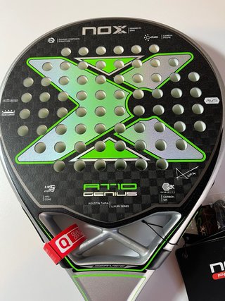 Pala Padel NOX AT10 Genius nueva