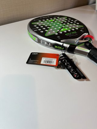Pala Padel NOX AT10 Genius nueva