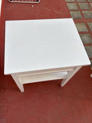 Mesita de noche Ikea blanca