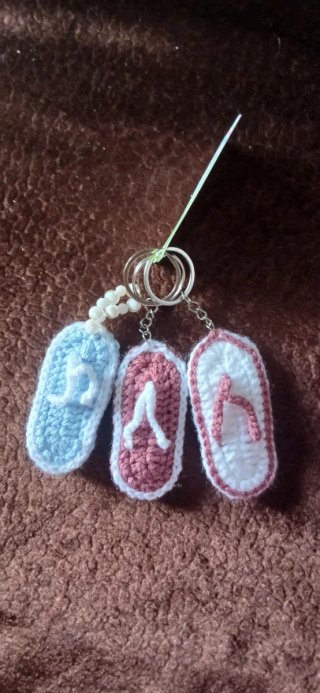 Llavero Sandalias Crochet