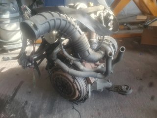 Motor renault 1.5 diésel poco km 160m completo k9k