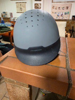 Cascos de equitación gris