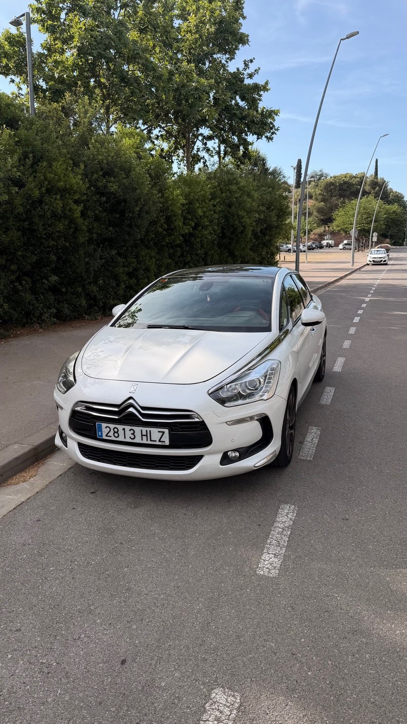 Citroen DS5 2012 - foto 1