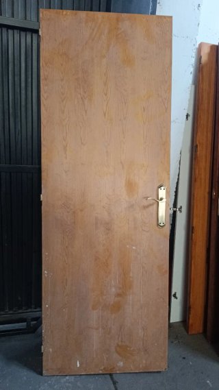 Puertas de madera macizas y huecas