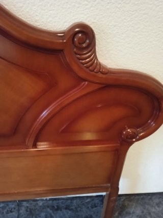 Cabecero de cama de matrimonio de madera