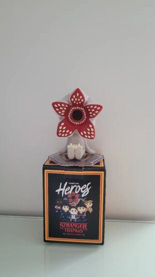 Figura Demogorgon Stranger Things McDonald's