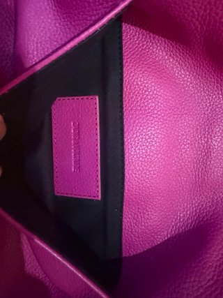 Bolso rosa con cadena