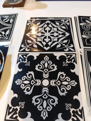 16 Pegatinas Azulejo Negro y Blanco de 16 cm